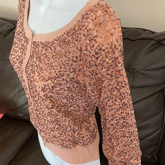 AMERICAN EAGLE OUTFITTERS - Sequin Button Down Cardigan Sweater (Rose Gold) - Picture 6 of 8